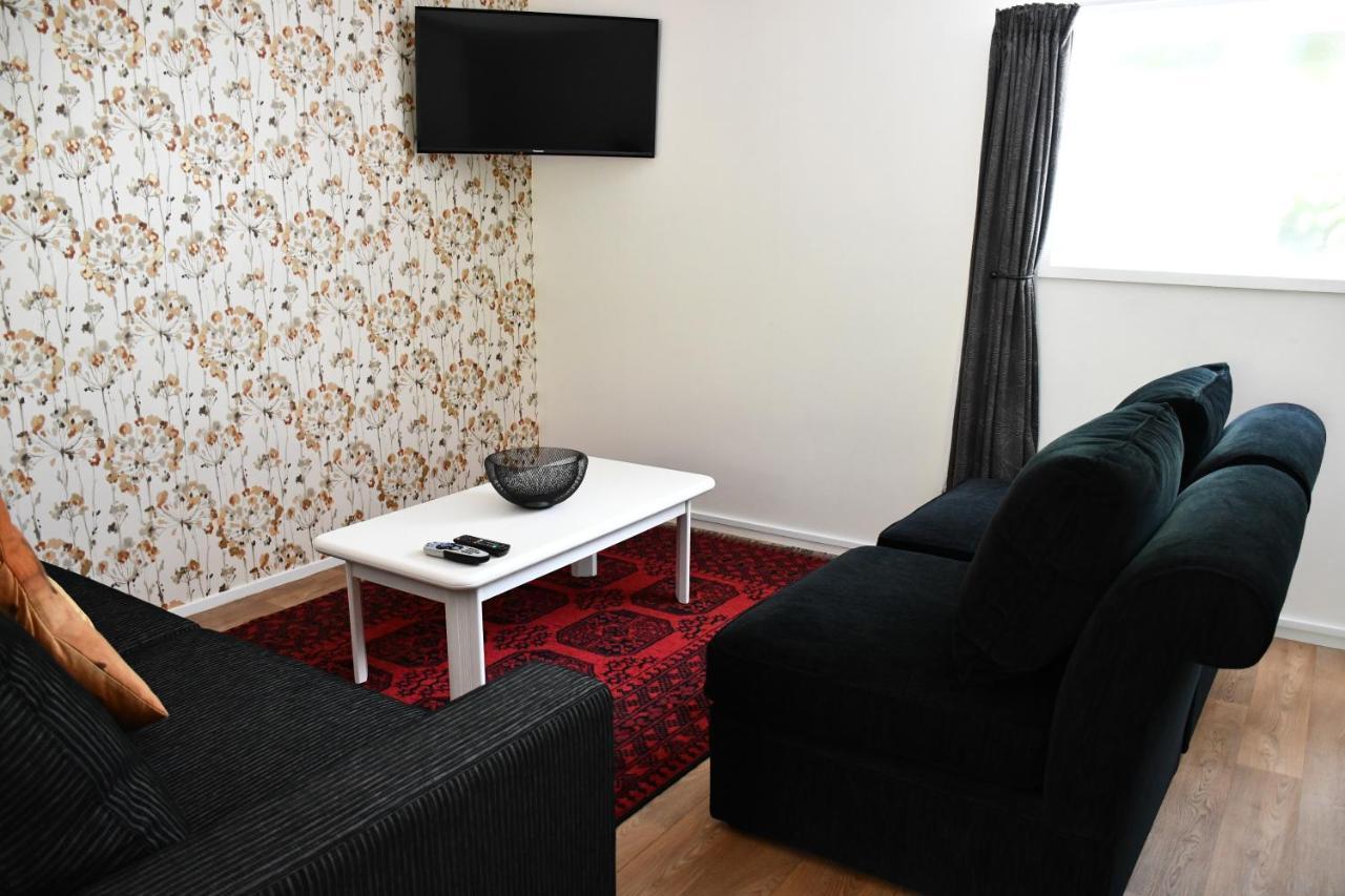 Large Studio With Private Patio, Sky Tv & Wifi Mount Maunganui Exterior foto